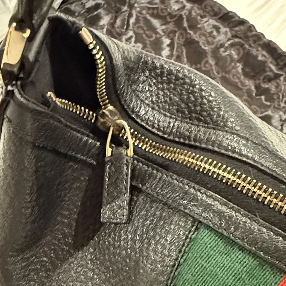 GUCCI Ophidia Hobo Black Leather Bag with Gold Logo - Picture 3 of 8